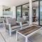 ViVi Homes - Cameron Pool, Patio, Garden & Beach