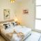 Your Luxurious 2BR Al Reem Escape at Mangrove Place
