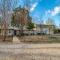 6 BDRM Wine Country Compound on 2 Acres! Pool/HotTub & Club House