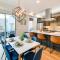 Denver Retreat with Rooftop Deck and Mountain Views - 恩格尔伍德