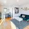 Denver Retreat with Rooftop Deck and Mountain Views - 恩格尔伍德
