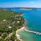 Holiday Homes Oštro