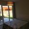 Casa con Jardín con 2 alojamientos, con jardines no compartidos y aparcamiento privado