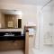 Fairfield Inn & Suites by Marriott Bay City, Texas