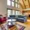 Cabin with Deck about 3 Mi to Apple Valley Lake! - 弗农山