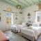 Maison Simone with private heated infinity pool & spectacular sea view