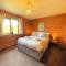 Pass the Keys Beautiful 2BR Beach Lodge Set In Stunning Gardens