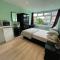 Letzi Private En-Suite, Near Heathrow Airport T3 - Hayes