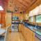 Ellijay Cabin with Deck and Hot Tub!