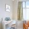 Beautiful House - Sleeps 8 - Close to City Centre with Free Parking, Fast Wifi and Smart TV with Virgin TV and Netflix by Yoko Property - Northampton