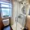 Alross studio flat / private bathroom - London