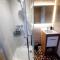 Alross studio flat / private bathroom - London