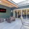 Luxe Mt. Rainier Lodge w/ Hot Tub-AC-Game Room