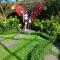 Kartika Dahayu Private Pool Villas - 苏卡瓦提