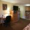 Coach Light Inn