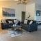 Marco Island Retreat- close to beach !