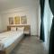 Perfect Host Palas Studio Central