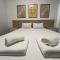 Perfect Host Palas Studio Central
