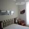 Appartement Avignon centre intra muros Cour extérieure Parking privé gratuit - Avignon