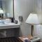 Ramada by Wyndham Saginaw Hotel & Suites