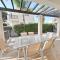 Villa Lynn Chill Out Seaview