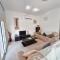 Villa Lynn Chill Out Seaview