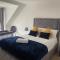 Kingsway House - Spacious 4 Bed Home From Home in Derby