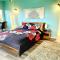 THE HONOMU HOUSE - Gorgeous, Spacious 4Bd2Ba Home near Waterfalls and Hilo, Sleeps 12!