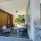 Jacuzzi Garden Cottage