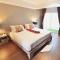 The Tamnan Pattaya Hotel & Resort