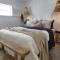 SALTY PALMS -Seaside Studio Apartment