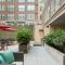 Bellevue 1BR w Gym Roof Lounge easy commute SEA-300
