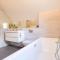 Luxurious Cosy And Contemporary 4 Bedroom Villa - Trewhiddle V3
