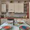 Apartment Cottage al Lago-2 by Interhome