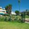 Spacious Beachfront Holiday Home