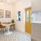 Stunning Scandi Abode in Manchester Parking