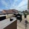 BnGo I Immense RoofTop Lyon I 2 chambres, 4 places parkings, 2 immenses terrasses, 8 personnes