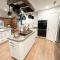 Group House Sleeps 26 THE ATTIC - 2 Miles to Cedar Point - Sandusky