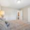 Greensboro Golf Getaway - 9 Mi to Downtown!