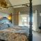 Lake Tahoe Views and Hot Tub Stunning Luxury Home!