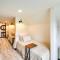 Lakefront Oasis with Patio in Hot Springs, Arkansas!