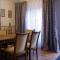 Villand Hotel with Free Private Parking and Self Check In - Riga