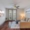 Comfy Retreat Balcony Views Amenities - وودبريدج