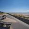 Beach View - 2 Bedroom Apartment - Llanelli