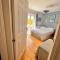 Choice of One double bedroom with a comfy double bed and private en suite for solo travellers or couples ,or alternatively book two double bedrooms for families or friends - Paddock Wood