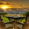 Waipouli Beach Resort Penthouse Beautiful Oceanview Aloha! AC Pool - Kapaa