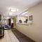 Sonesta Simply Suites St Louis Earth City - Earth City