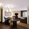 Sonesta Simply Suites St Louis Earth City