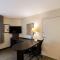 Sonesta Simply Suites St Louis Earth City - Earth City