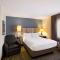 Sonesta Simply Suites St Louis Earth City - Earth City